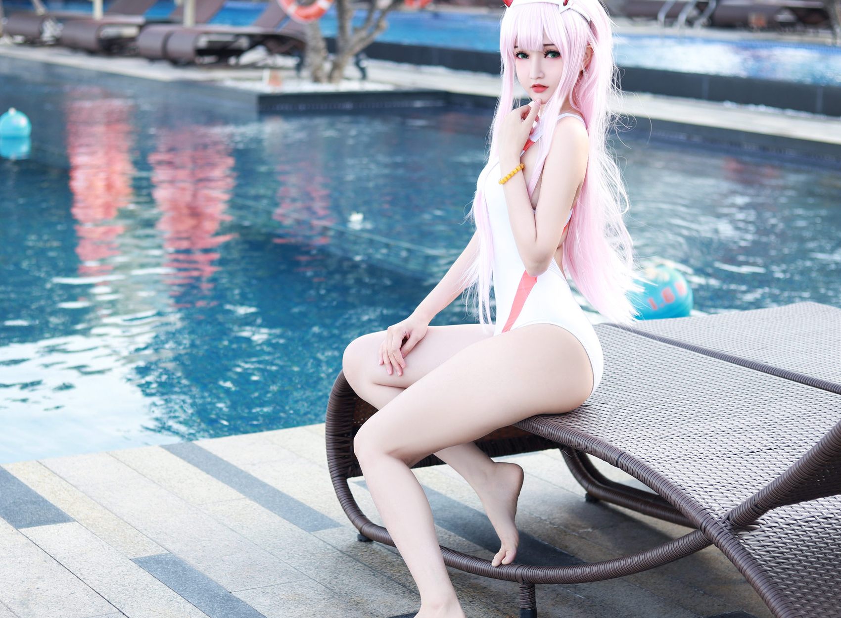 ͼ ģcoserд CoserС Zero Two @Potato Swimsuit Godzilla 1ҳ