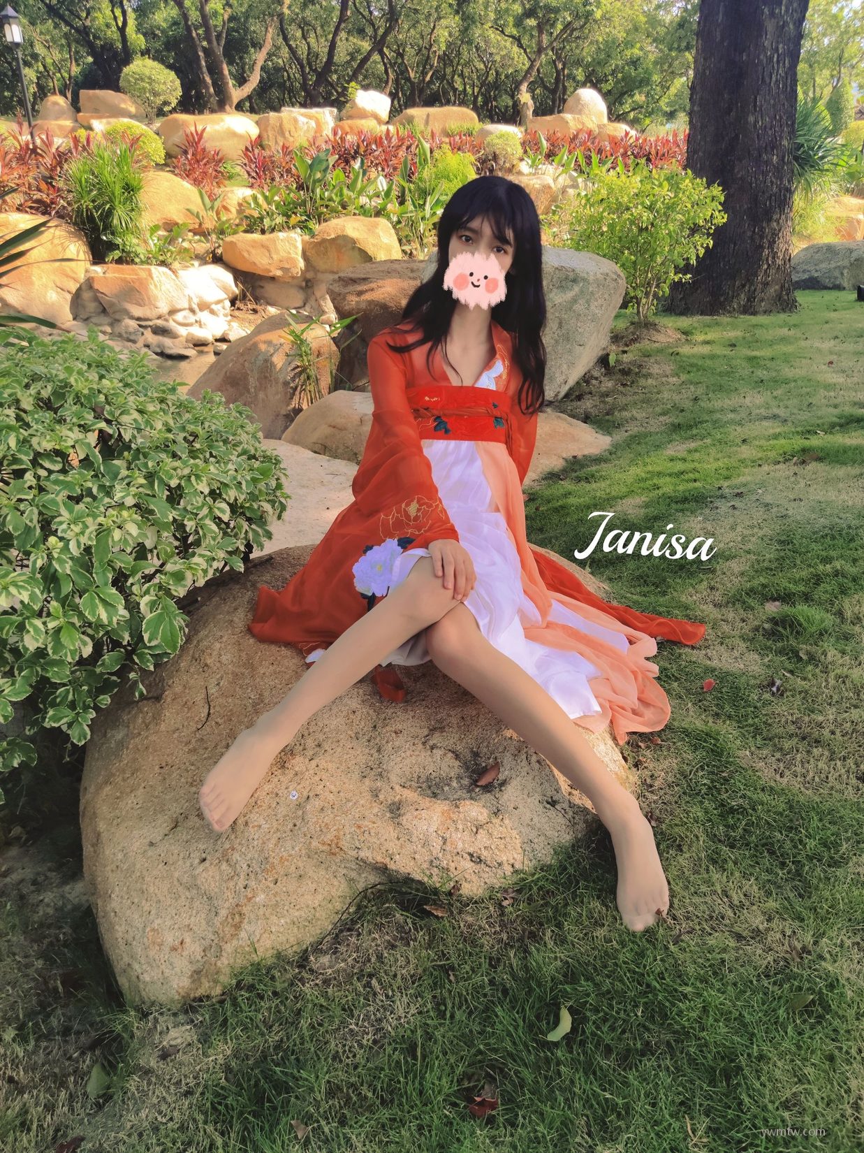 ɫŮд һһ Janisa ˽ͼ 1ҳ